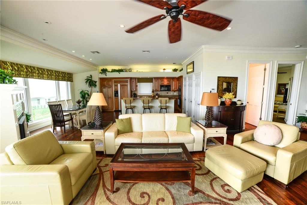 BAREFOOT BEACH - Residential