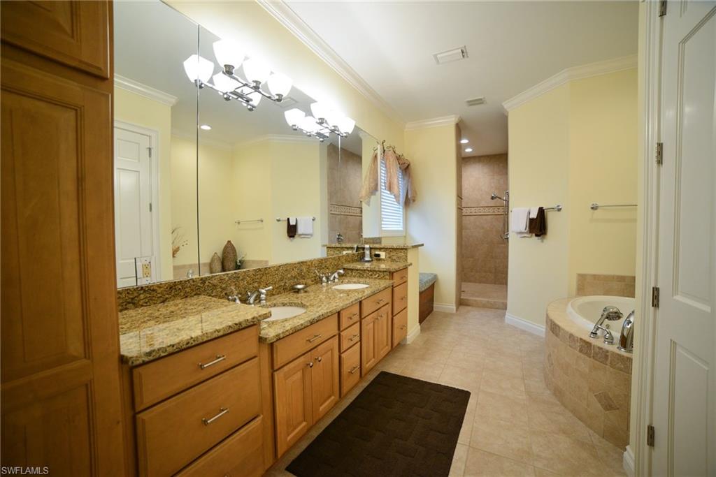 BAREFOOT BEACH - Residential