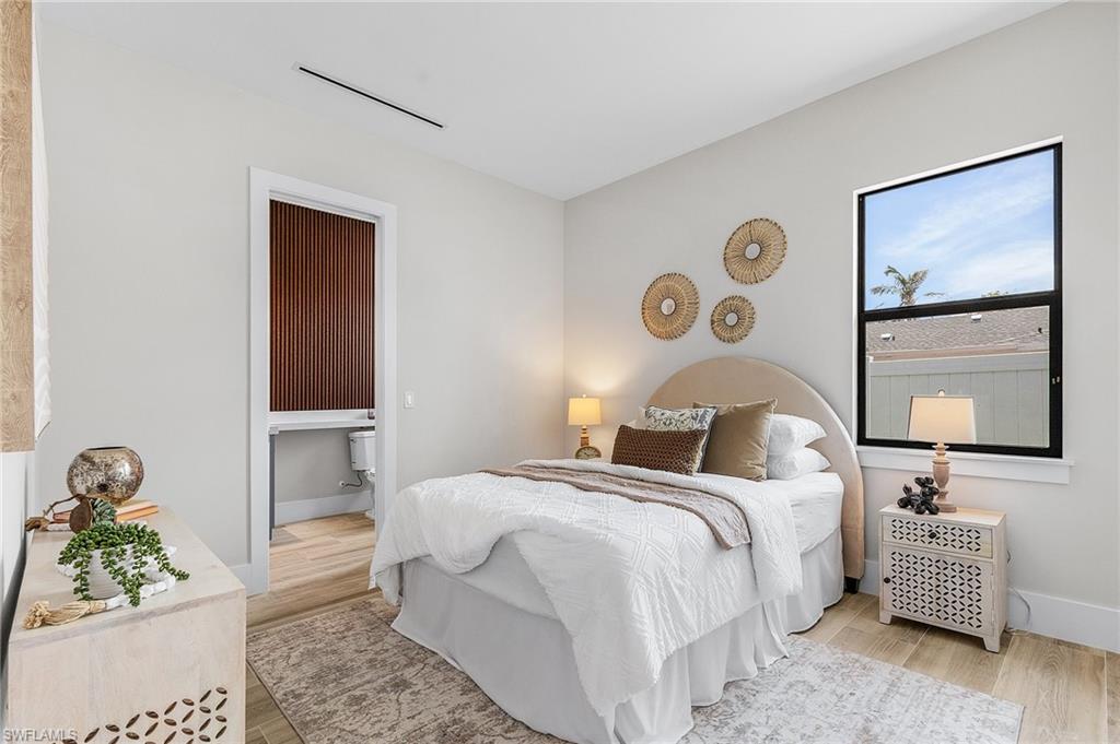 NAPLES PARK - Residential