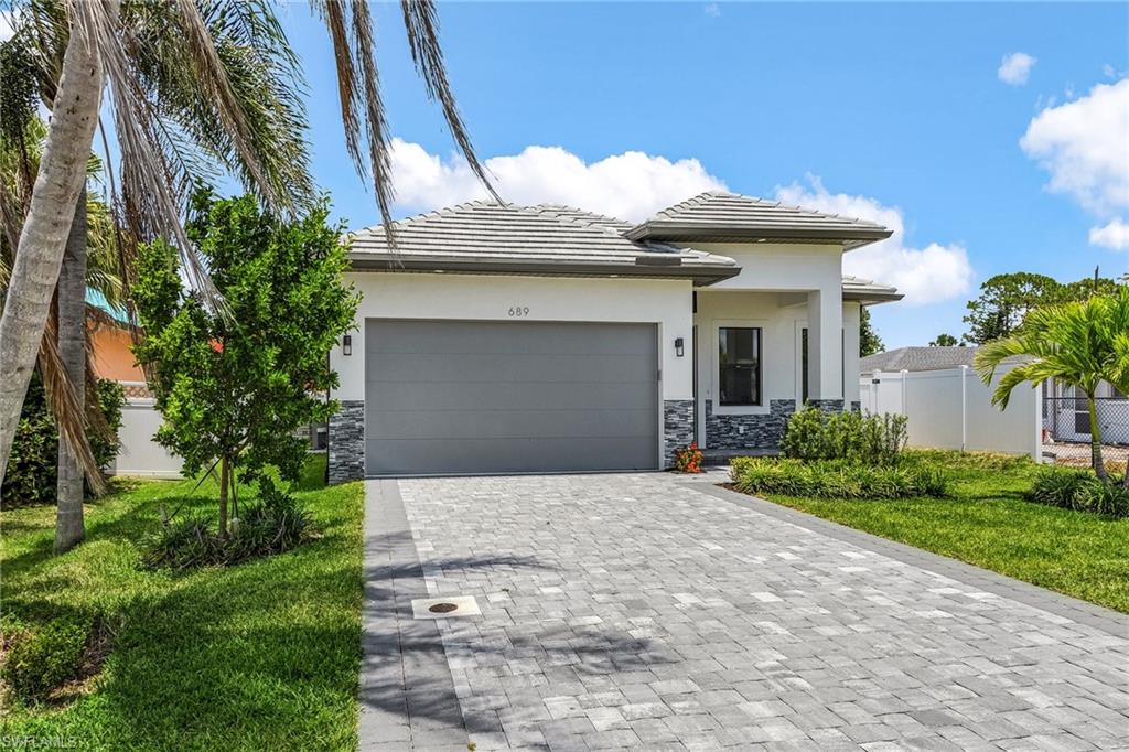 NAPLES PARK - Residential