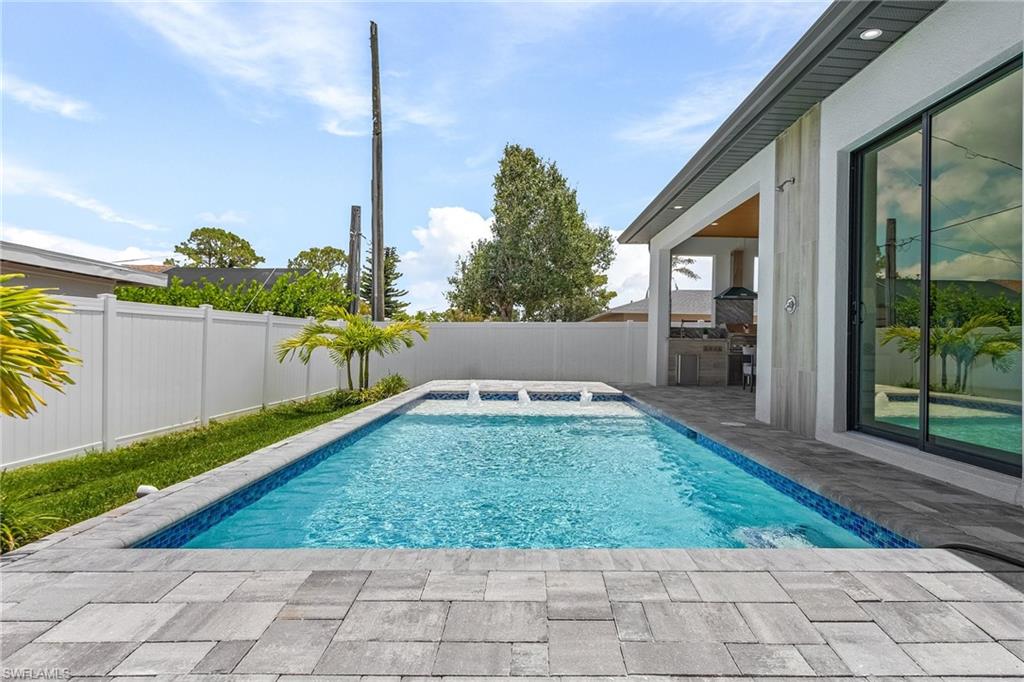 NAPLES PARK - Residential