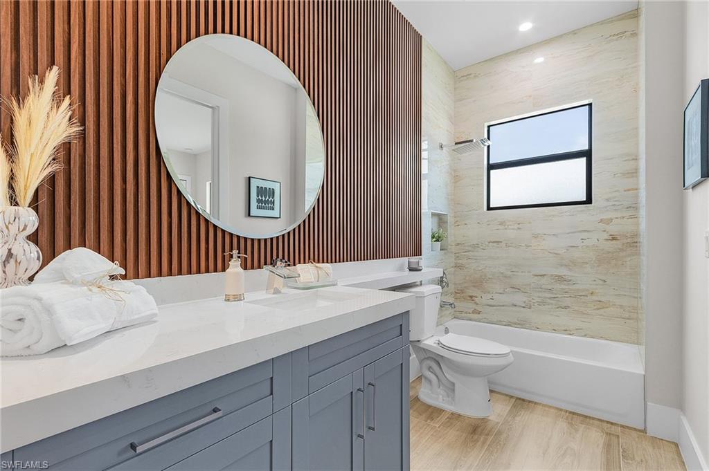 NAPLES PARK - Residential