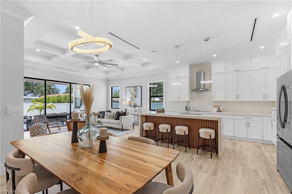 NAPLES PARK - Residential