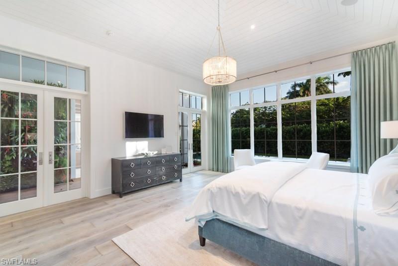 OLDE NAPLES - Residential