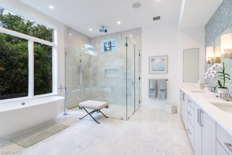 OLDE NAPLES - Residential