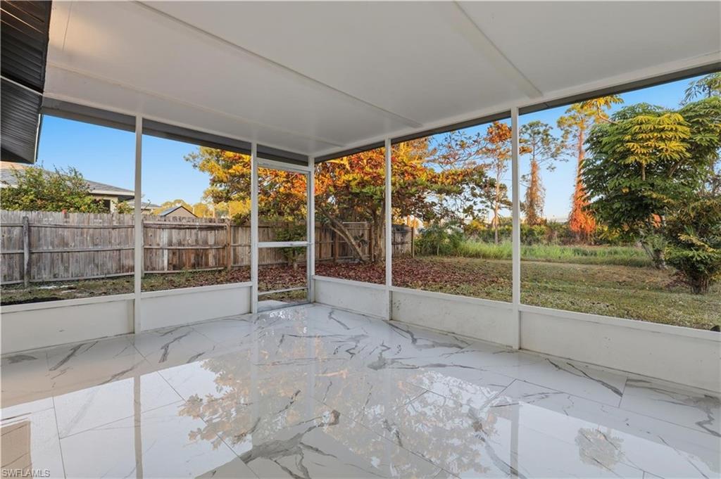 SAN CARLOS PARK - Residential