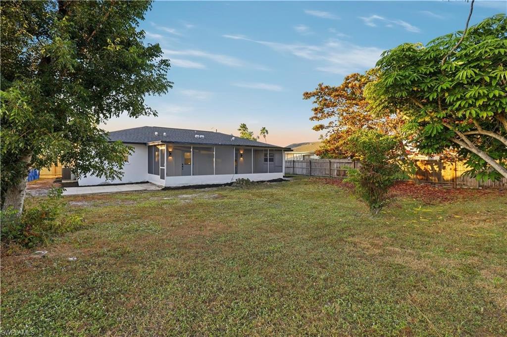 SAN CARLOS PARK - Residential