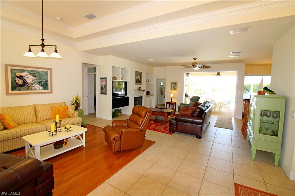 ISLAND ACRES - Residential