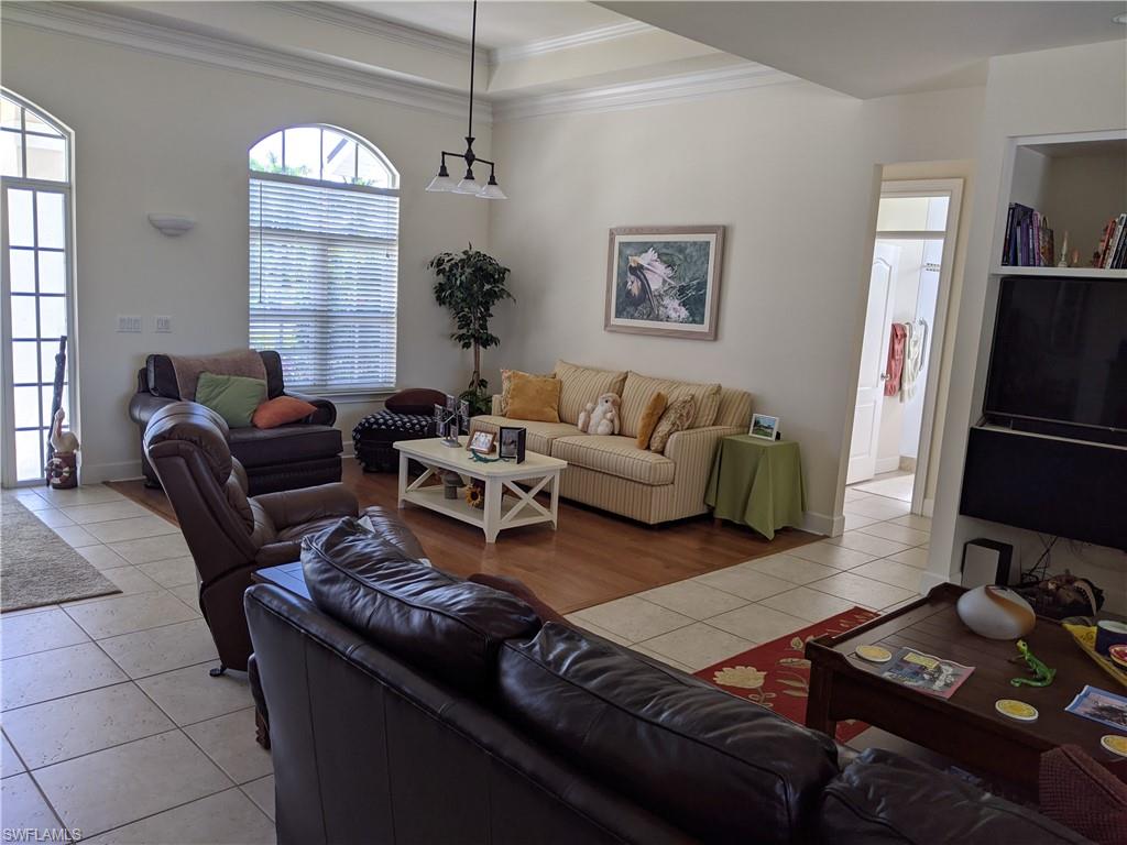 ISLAND ACRES - Residential