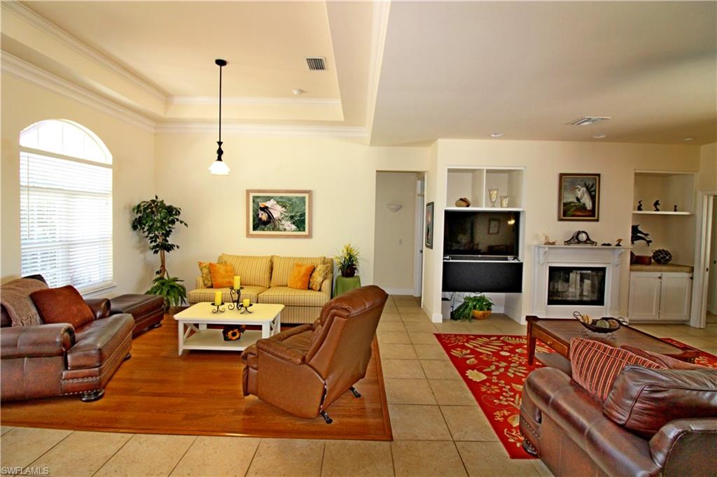 ISLAND ACRES - Residential