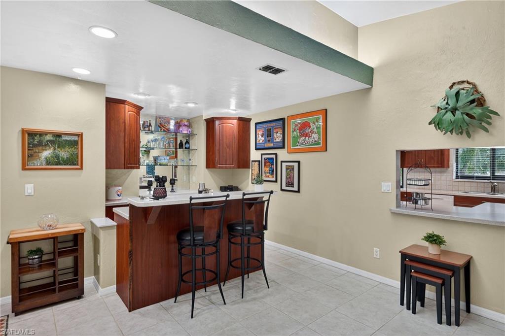 WYLDEWOOD LAKES CONDO - Residential