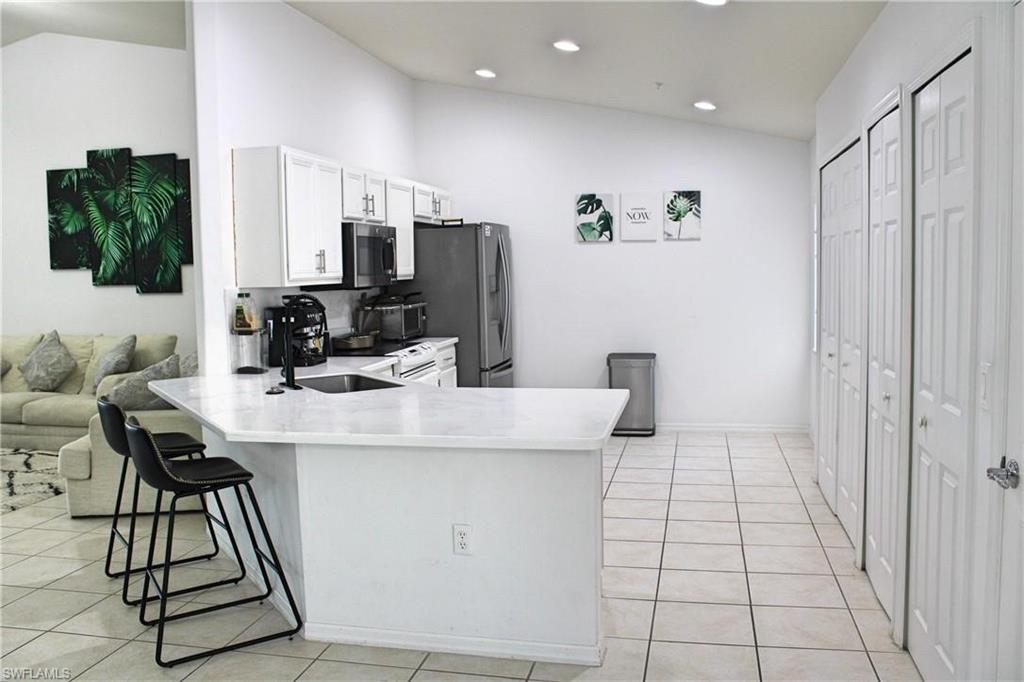 SABAL PALM POINT - Residential Lease