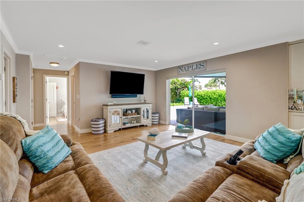 ROYAL HARBOR - Residential