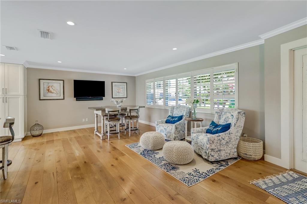 ROYAL HARBOR - Residential