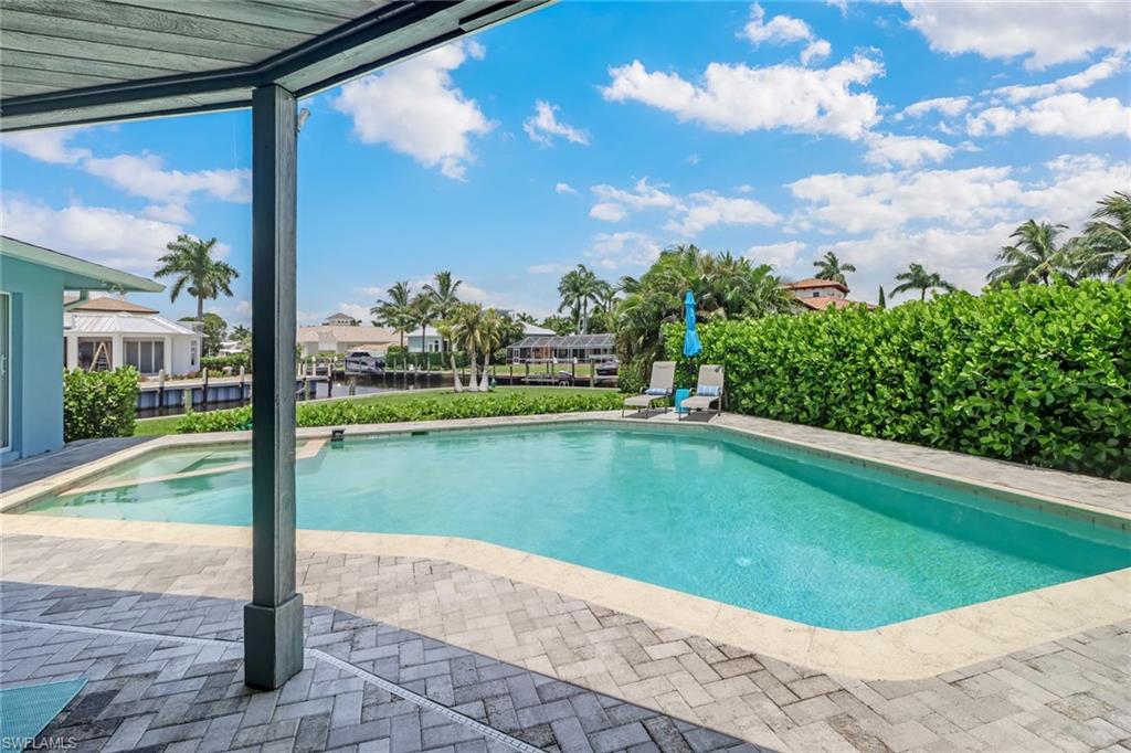 ROYAL HARBOR - Residential