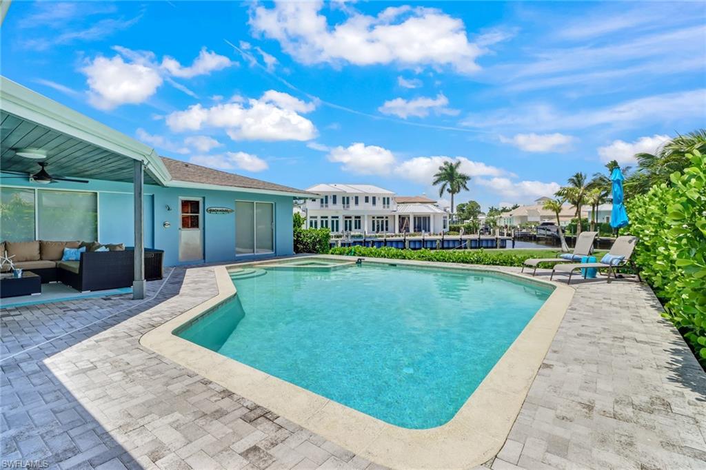 ROYAL HARBOR - Residential