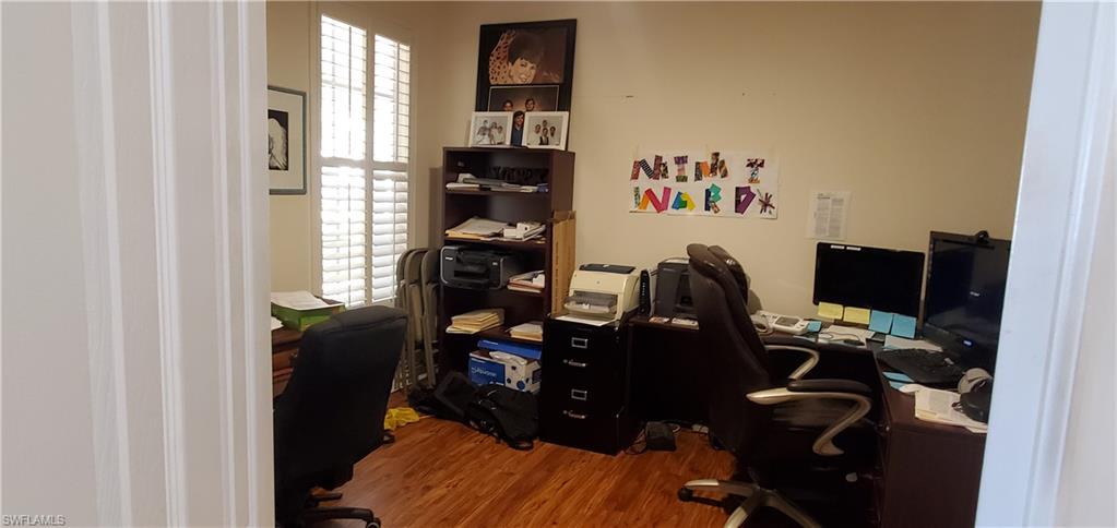 ISLAND WALK - Residential