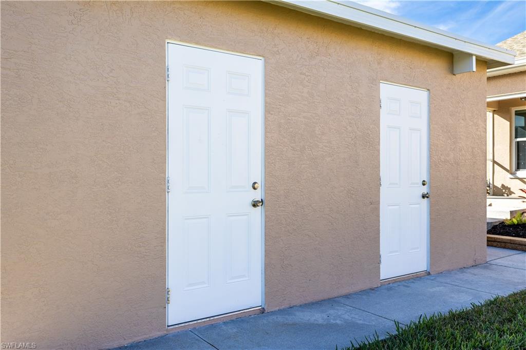 SANIBEL SUNSET VILLAS CONDO - Residential