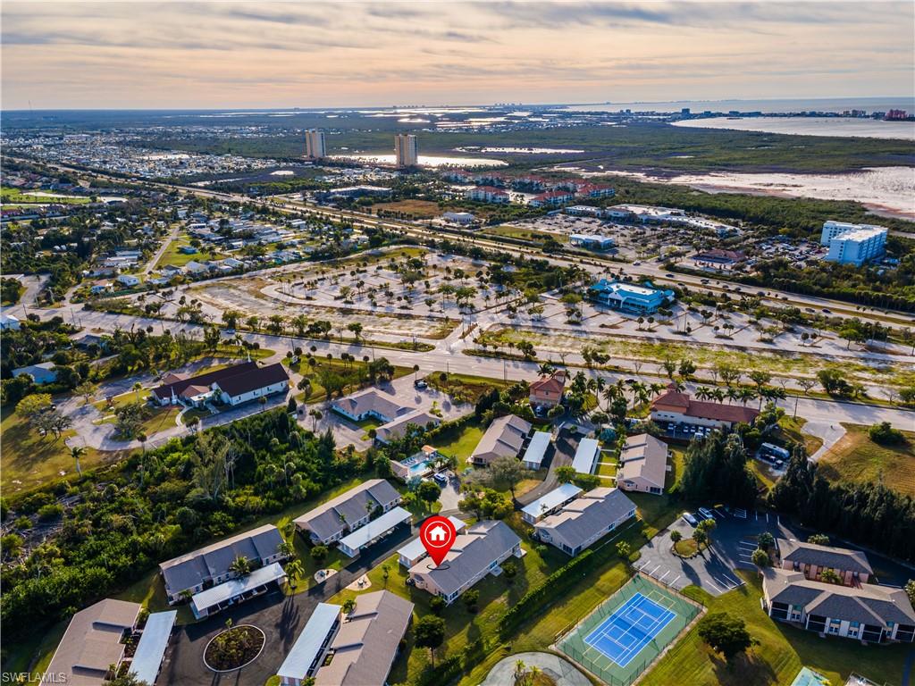 SANIBEL SUNSET VILLAS CONDO - Residential