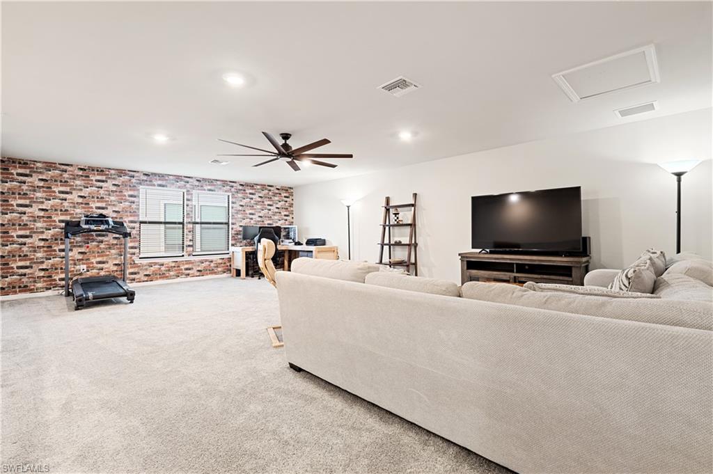 EAGLE RESERVE - Residential