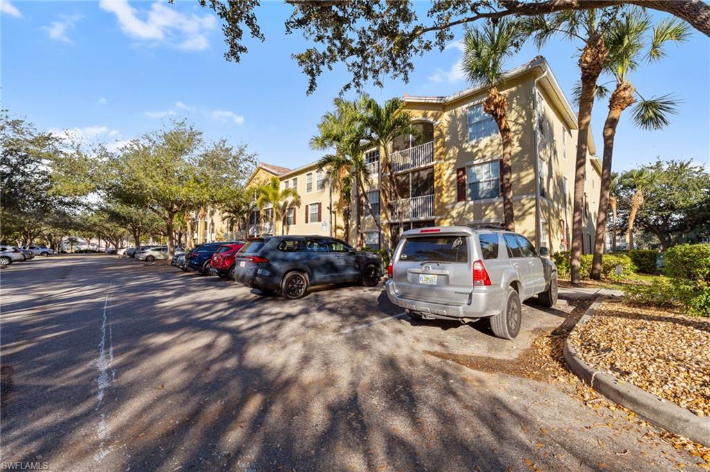 THE RESIDENCE - Residential