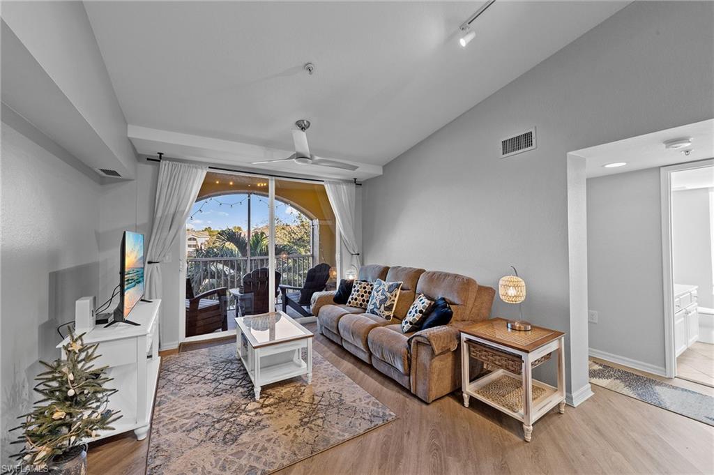 THE RESIDENCE - Residential