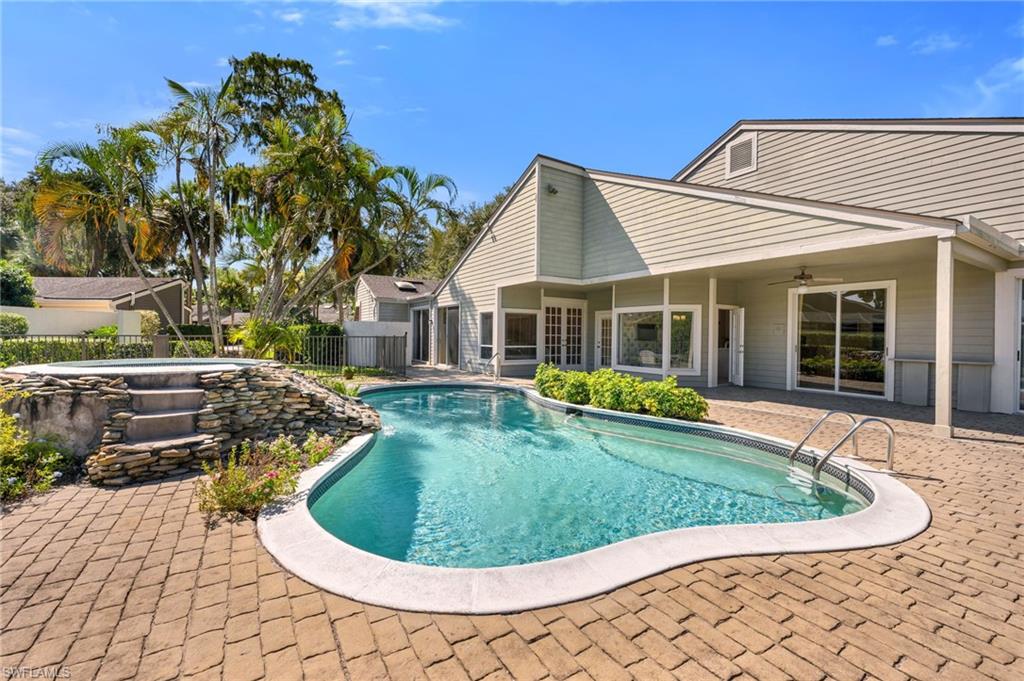 415 Edgemere WAY N 2