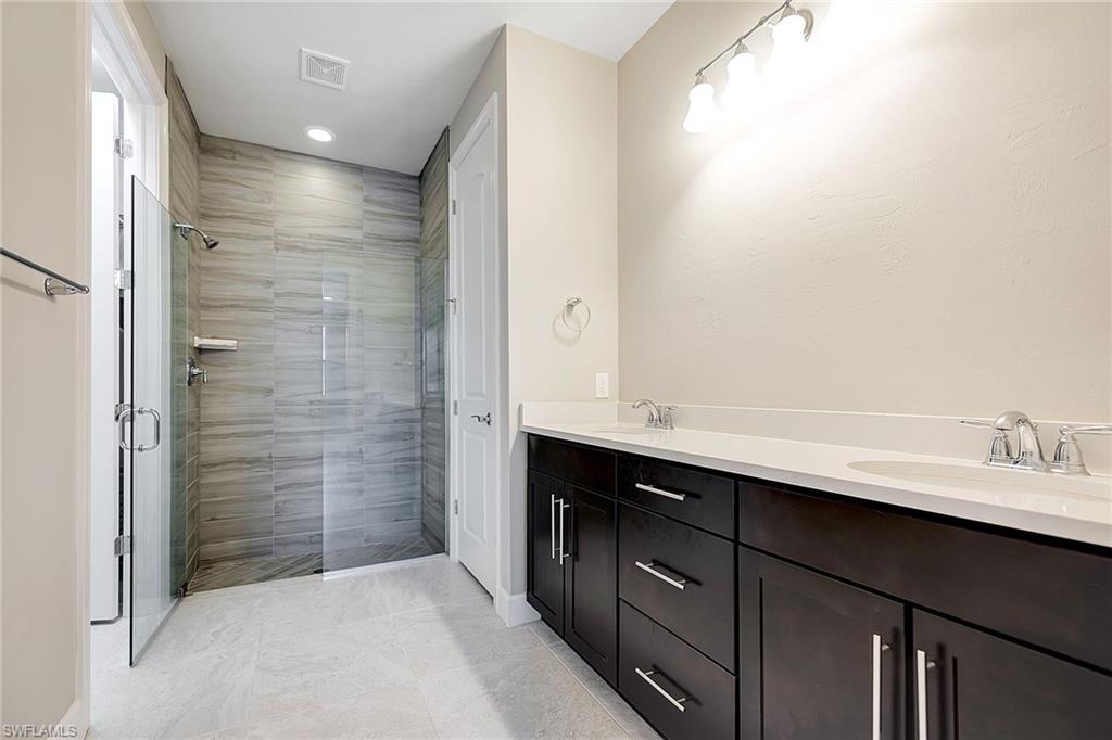 WINDING CYPRESS - Residential