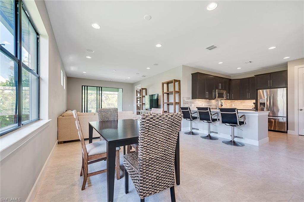 WINDING CYPRESS - Residential