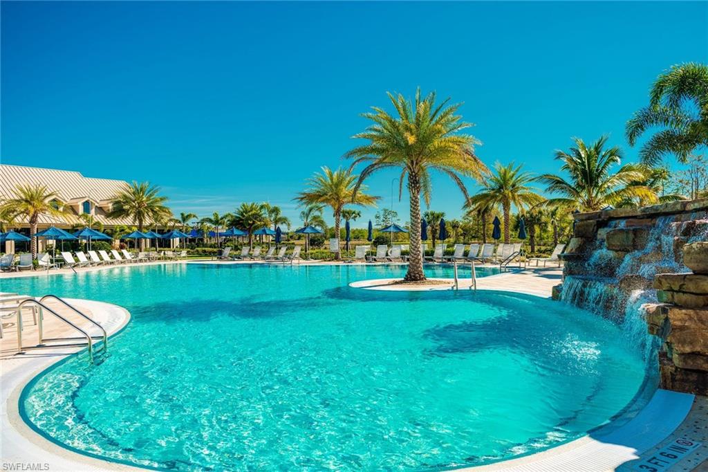 WINDING CYPRESS - Residential