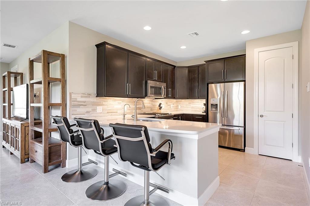 WINDING CYPRESS - Residential