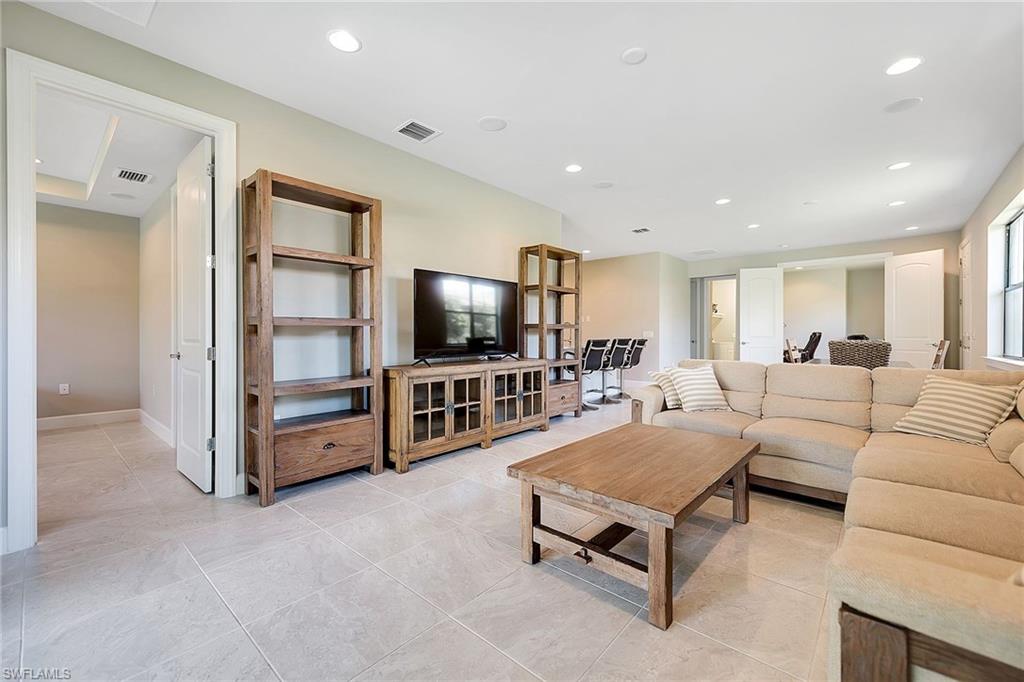 WINDING CYPRESS - Residential