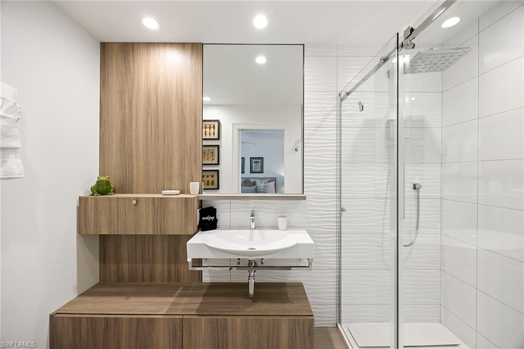 BONITA BEACH - Residential