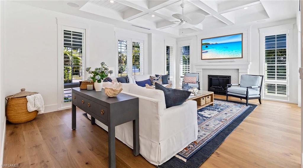 OLDE NAPLES - Residential Lease