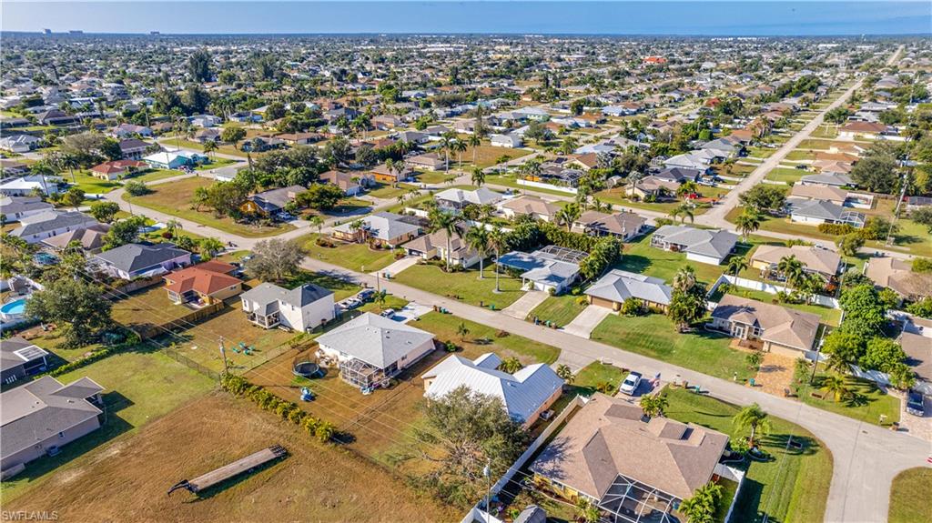 CAPE CORAL - Residential