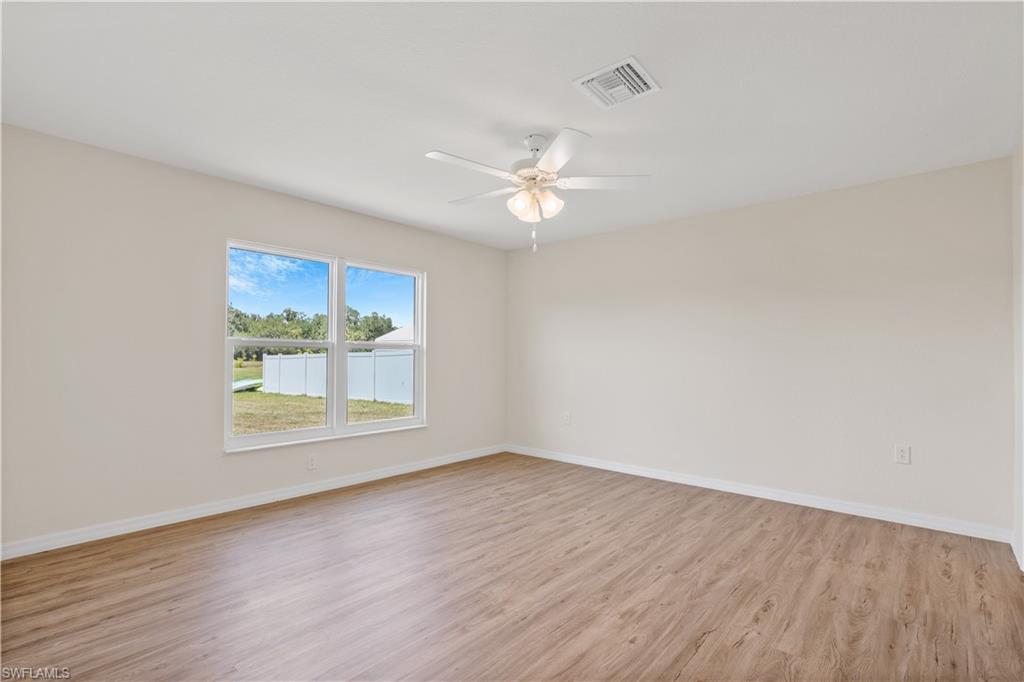 LAUREL OAKS - Residential