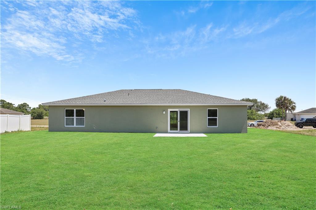 LAUREL OAKS - Residential