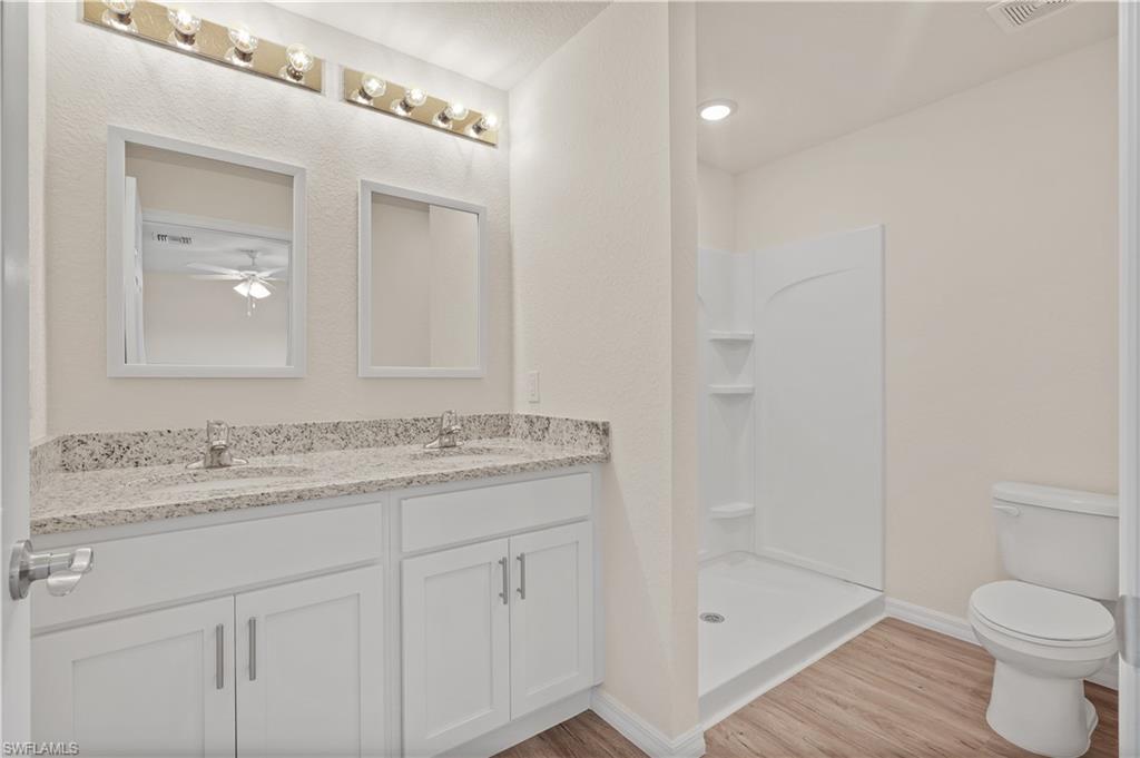 LAUREL OAKS - Residential