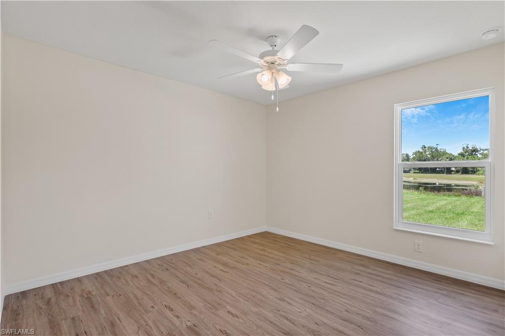 LAUREL OAKS - Residential