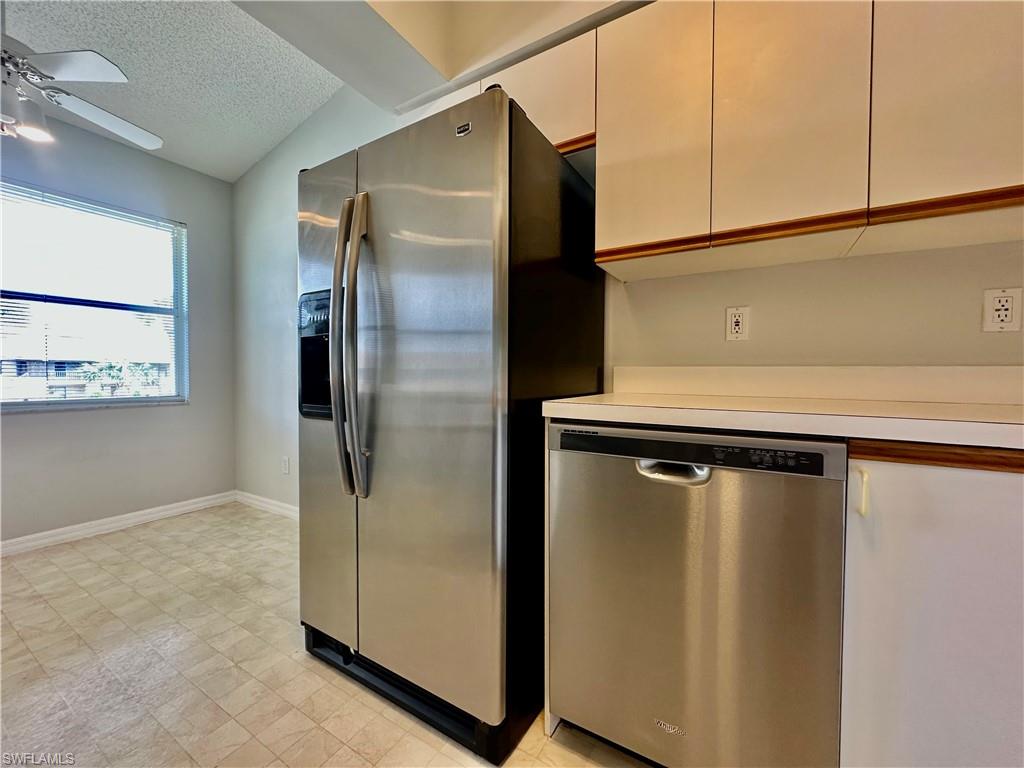 PIPERS POINTE - Residential Lease