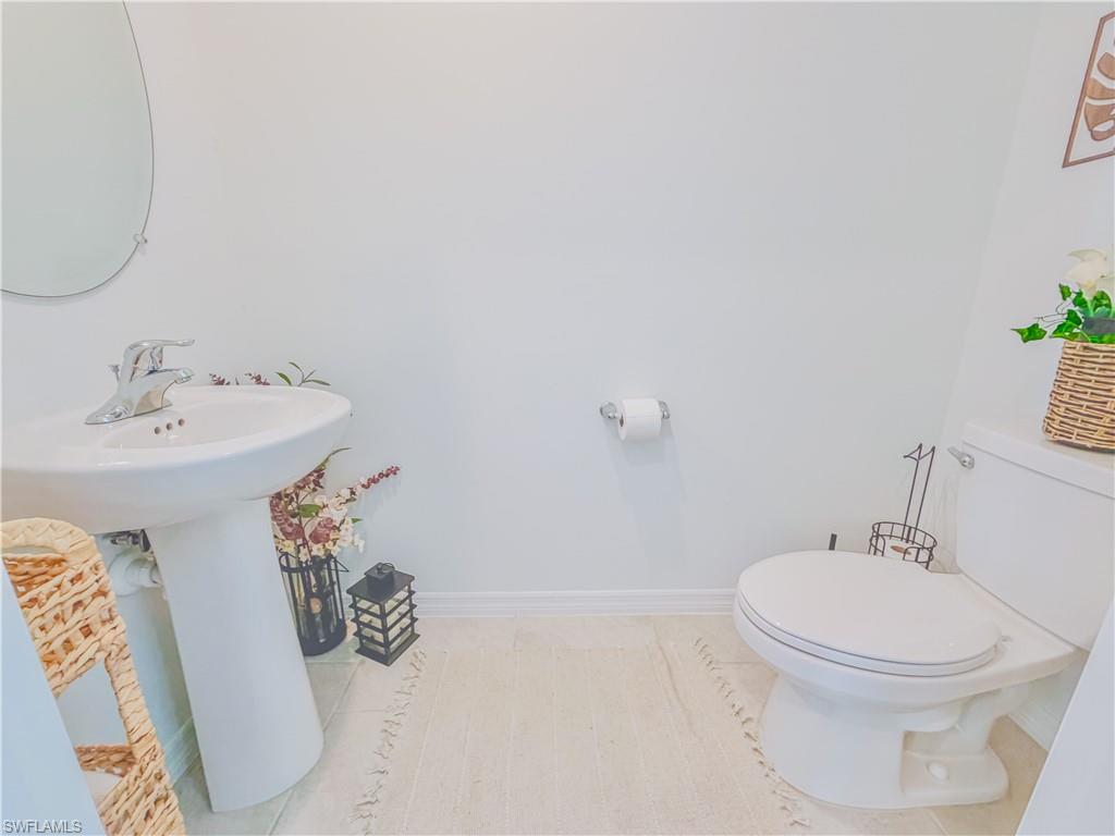 SAVANNA LAKES - Residential Lease