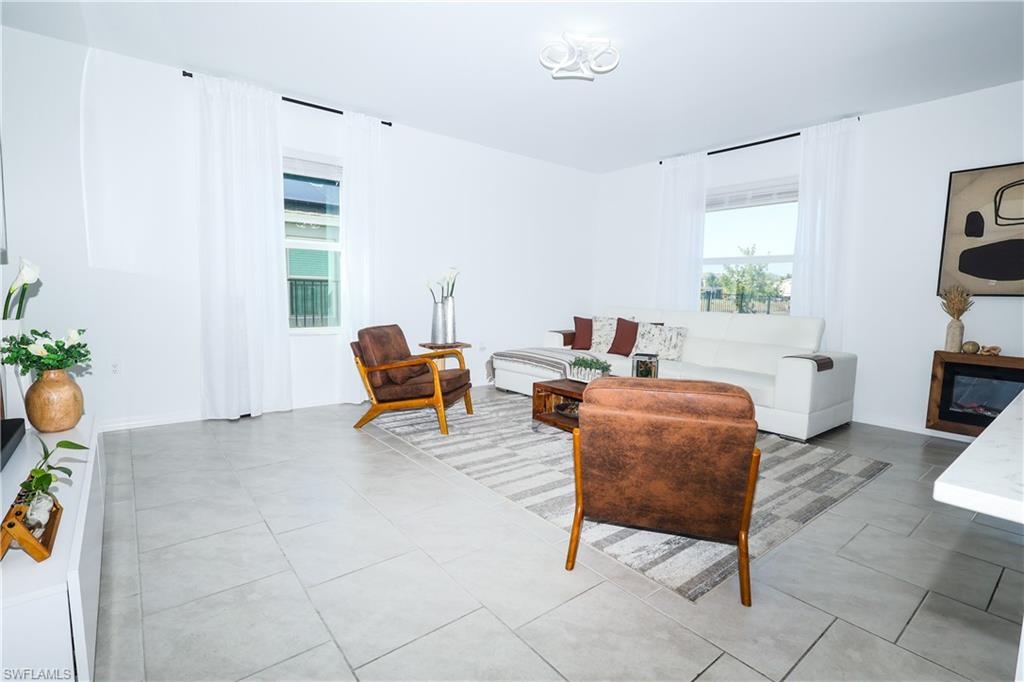 SAVANNA LAKES - Residential Lease