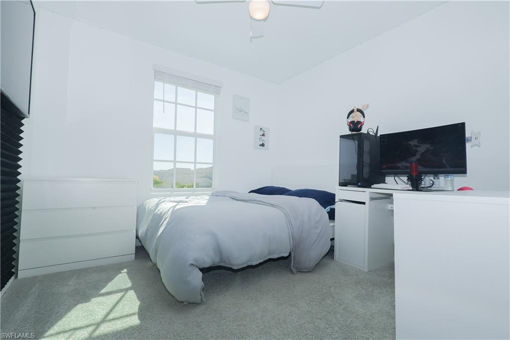 SAVANNA LAKES - Residential Lease