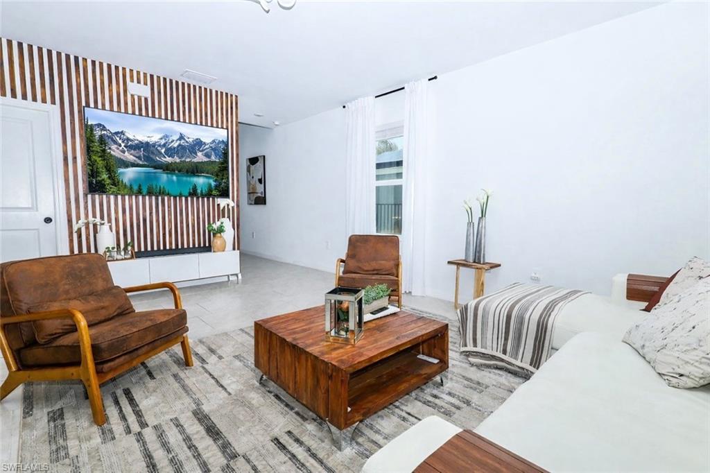 SAVANNA LAKES - Residential Lease