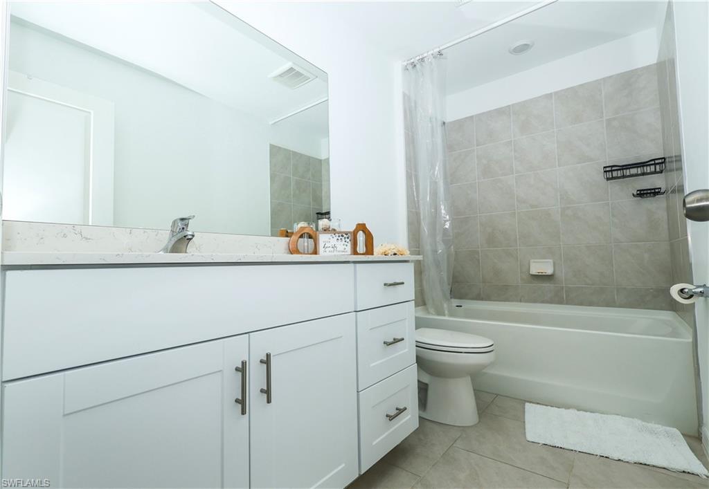 SAVANNA LAKES - Residential Lease