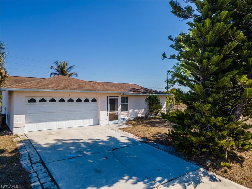 CAPE CORAL - Residential