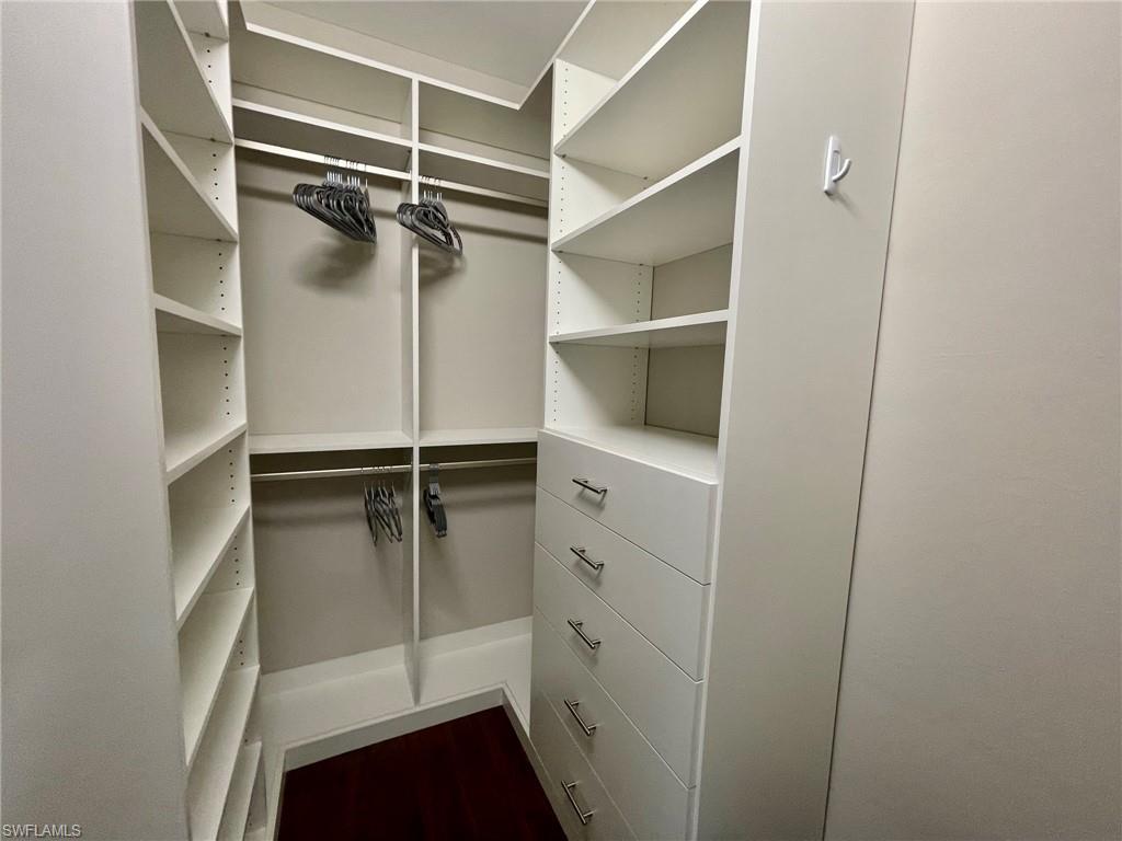 CAYMAN - Residential Lease