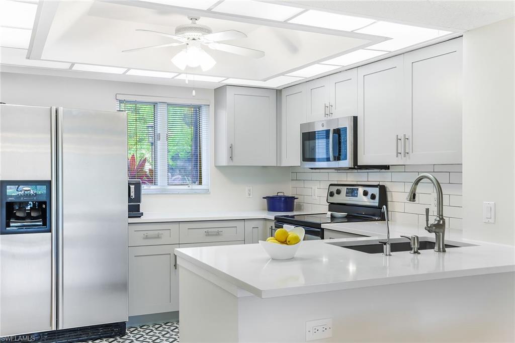 NAPLES BATH AND TENNIS CLUB - Residential