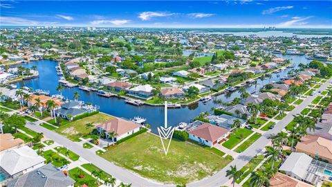 1540 Buccaneer CT MARCO ISLAND FL 34145