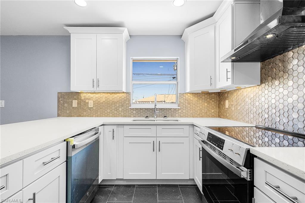 CAPE CORAL - Residential Lease